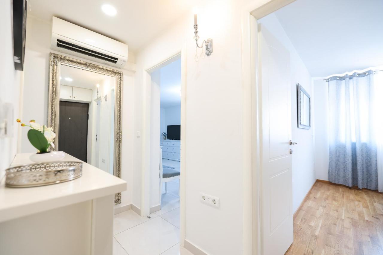 Two Bedroom Apartment With A Balcony Relja Zadar Exterior foto